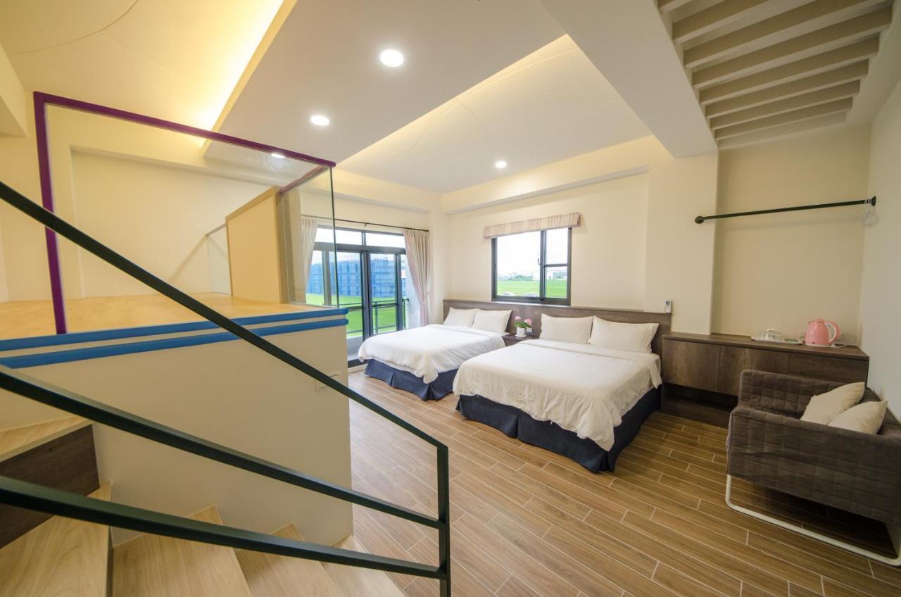 渡小夜電梯民宿 Yilannight B&B Wujie Bagian luar foto