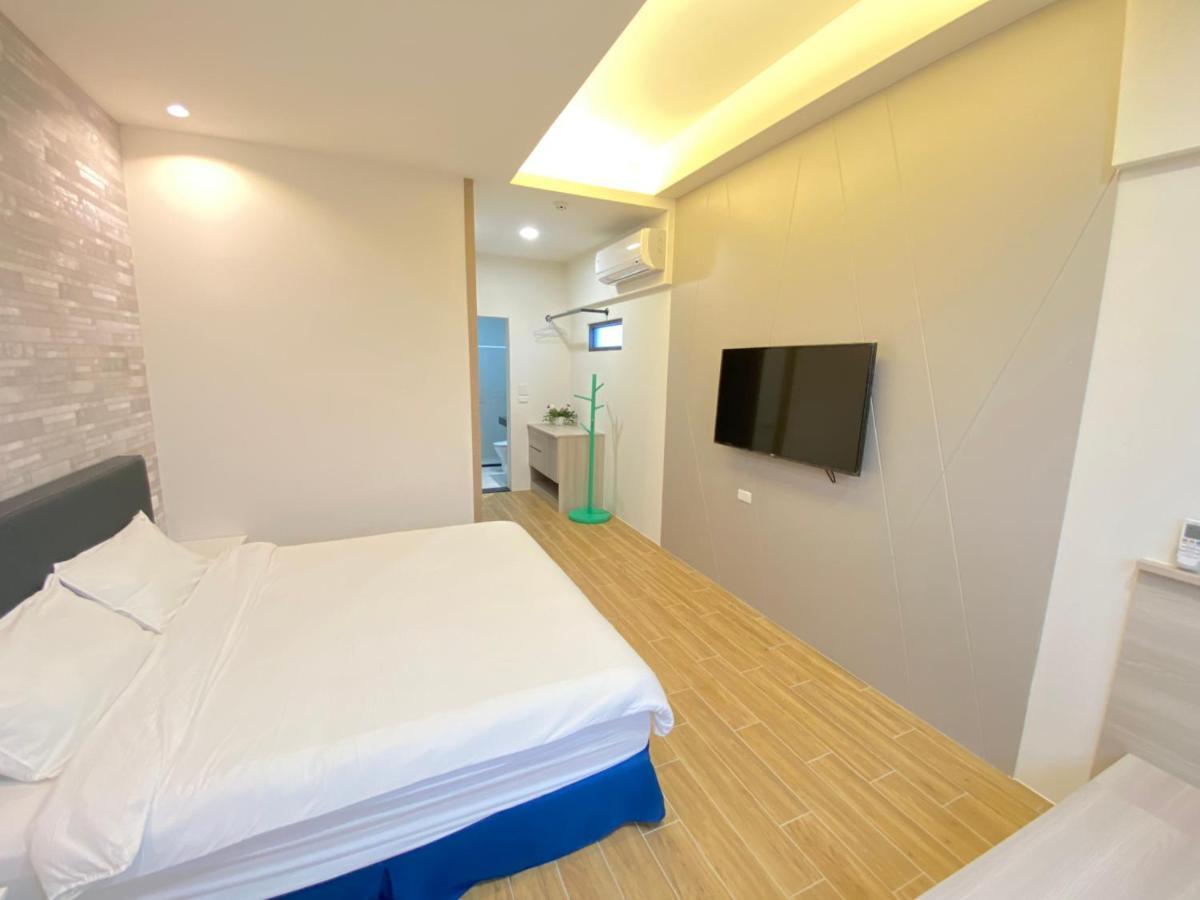 渡小夜電梯民宿 Yilannight B&B Wujie Bagian luar foto