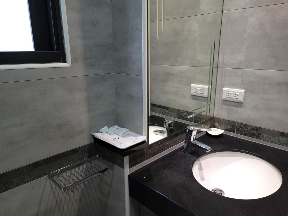 渡小夜電梯民宿 Yilannight B&B Wujie Bagian luar foto