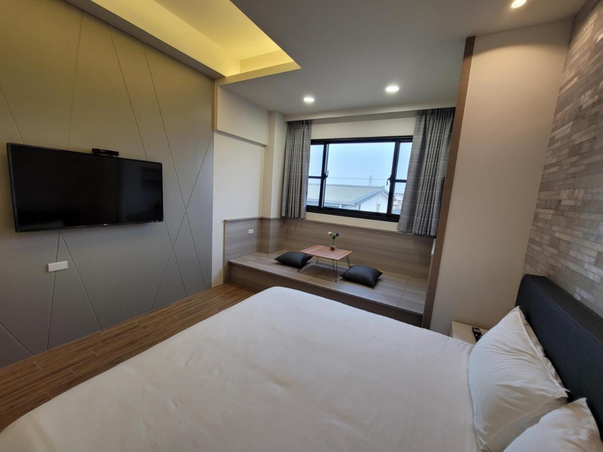 渡小夜電梯民宿 Yilannight B&B Wujie Bagian luar foto