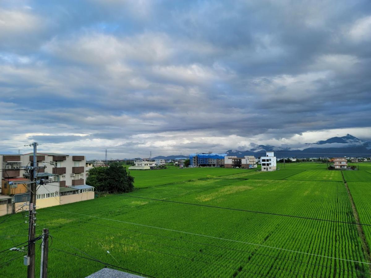 渡小夜電梯民宿 Yilannight B&B Wujie Bagian luar foto