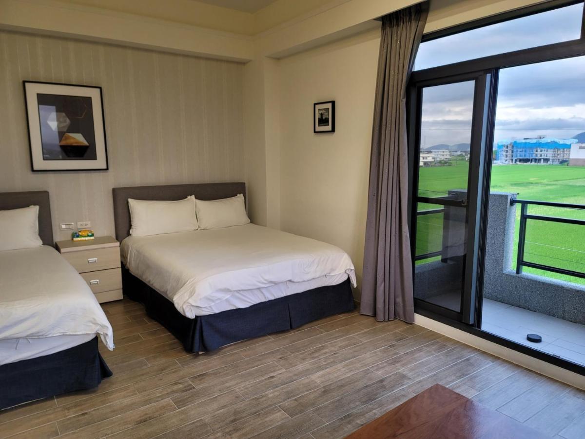渡小夜電梯民宿 Yilannight B&B Wujie Bagian luar foto