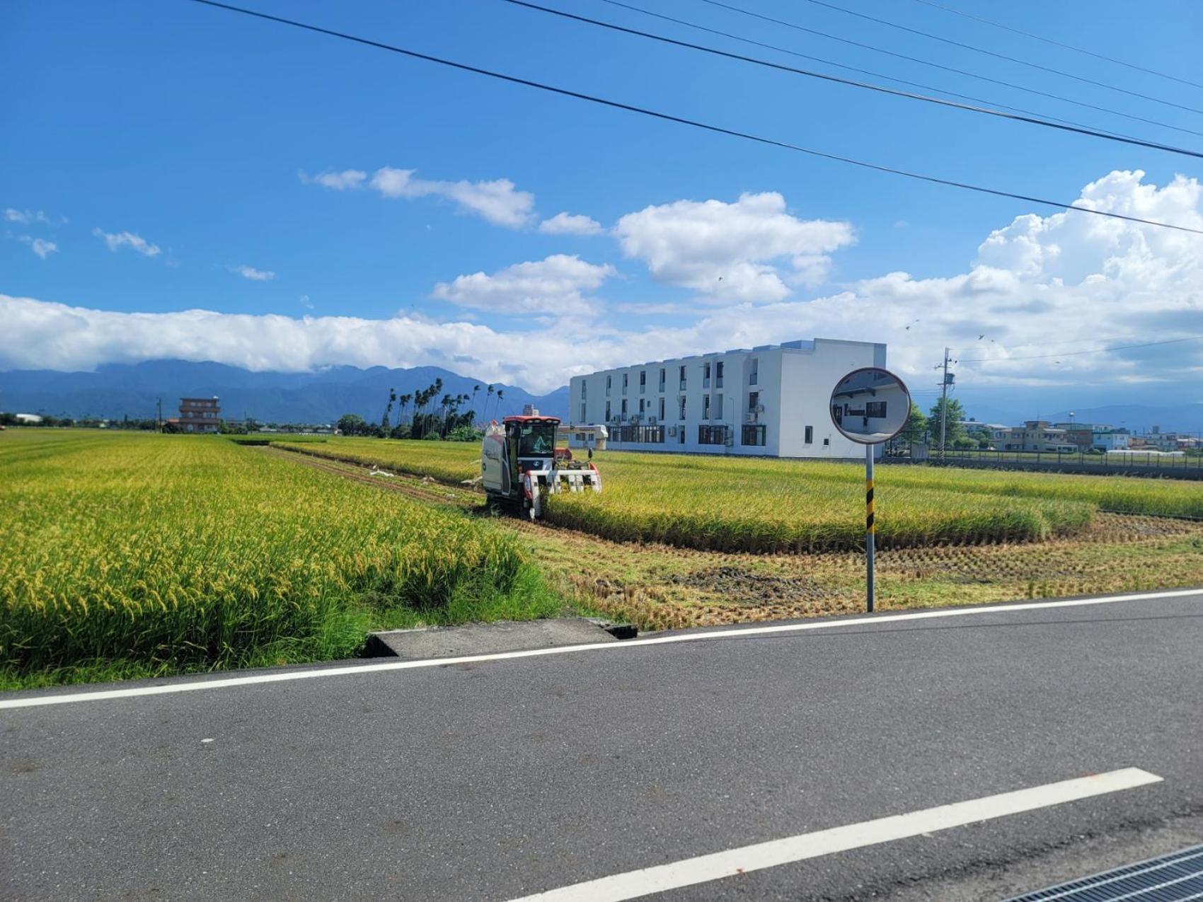 渡小夜電梯民宿 Yilannight B&B Wujie Bagian luar foto